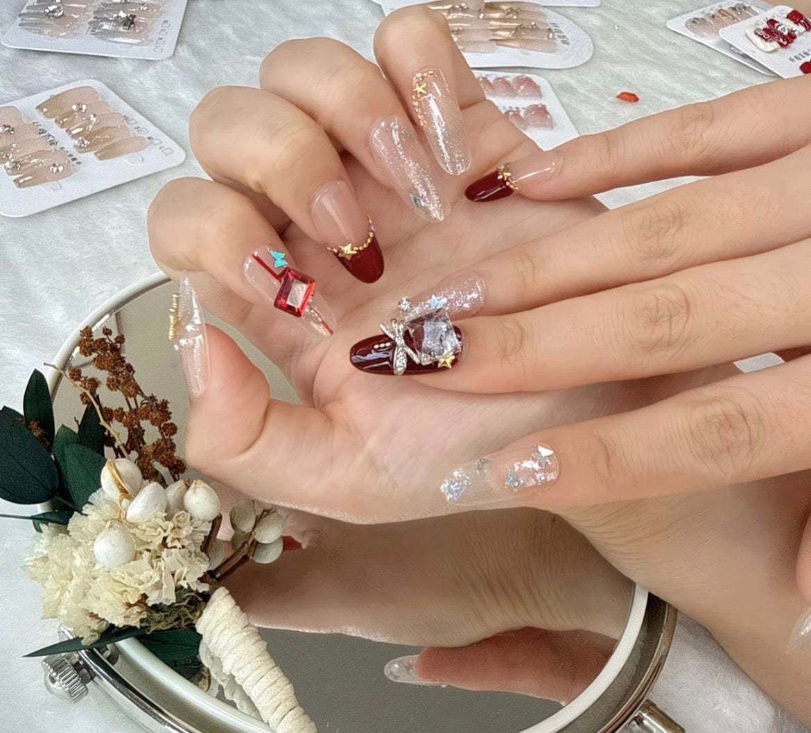 Holiday Sparkle Nails