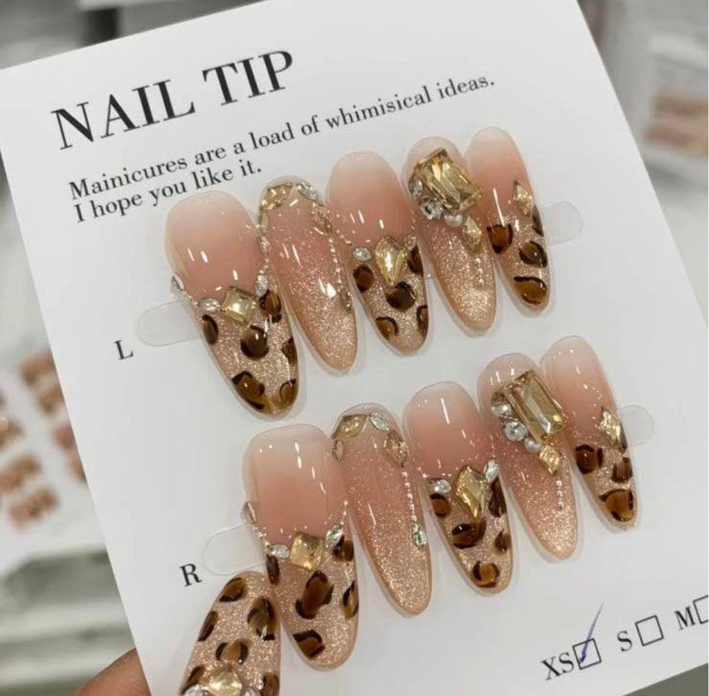 Luxury Leopards Nails