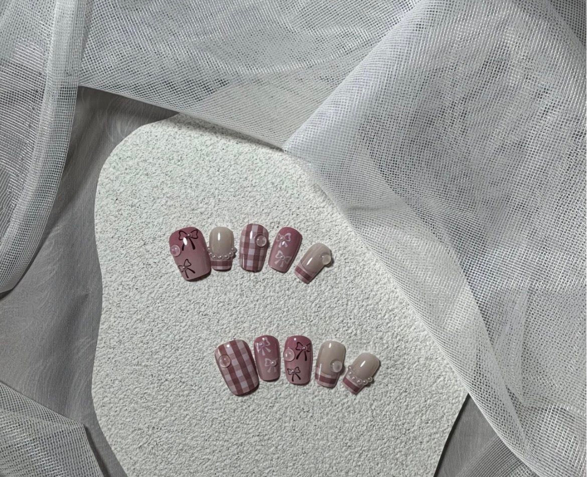 Pink Gingham Nails