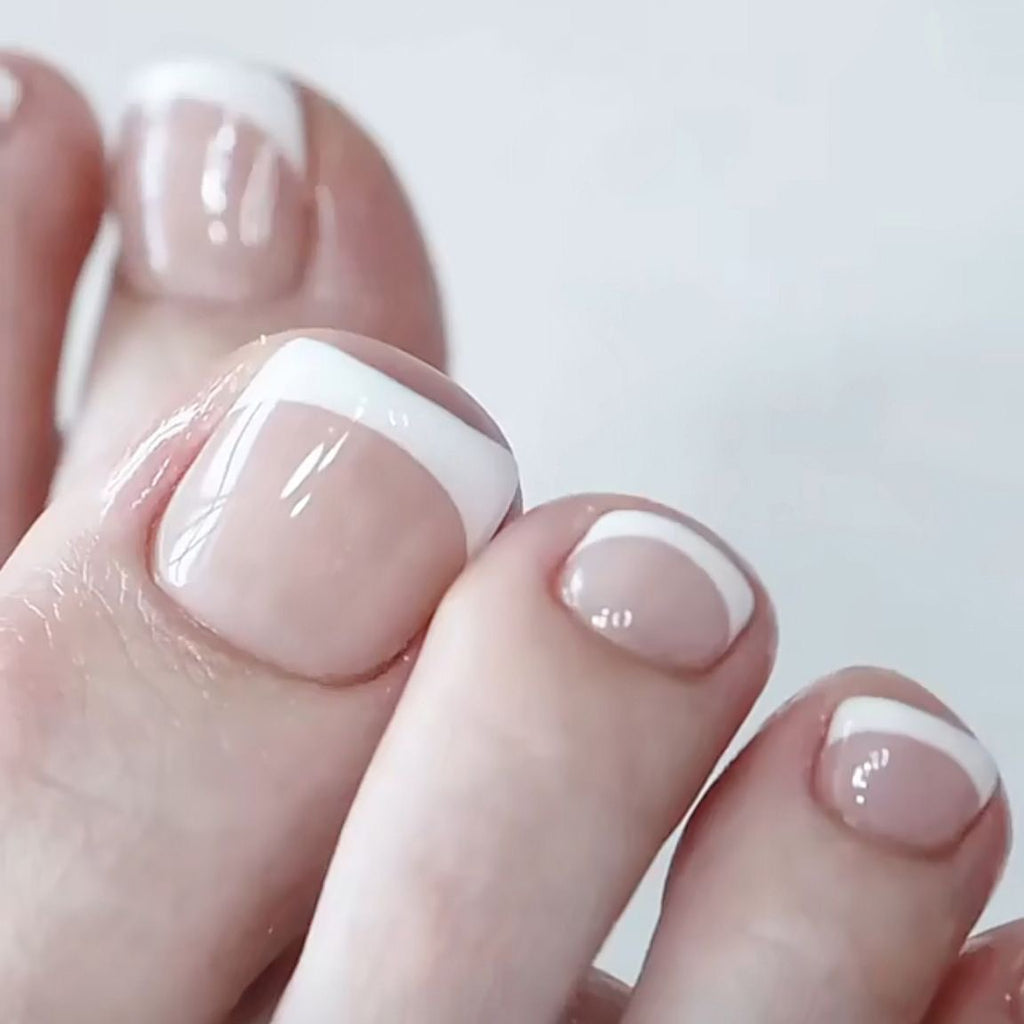 Classic French Glow Pedicure
