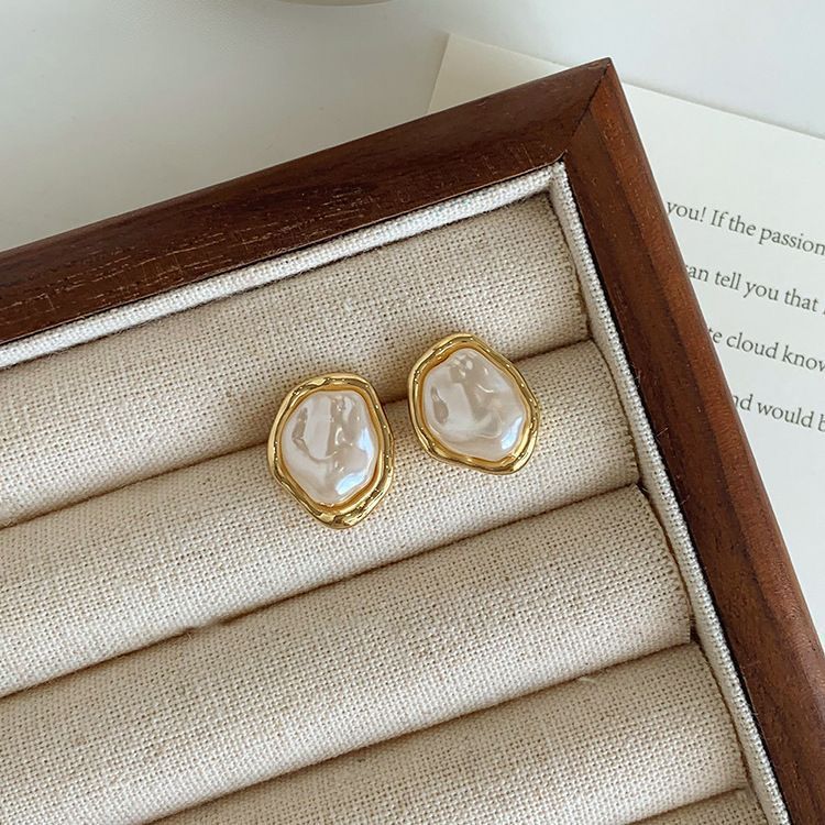 Golden Pearl Muse Studs