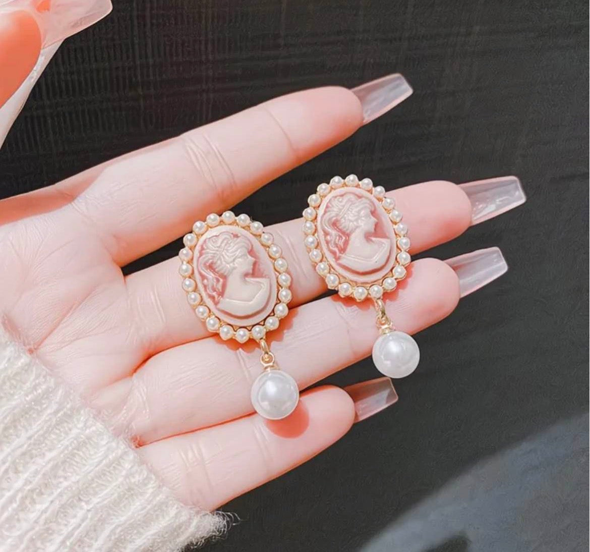 Vintage Royal Pearl Earrings