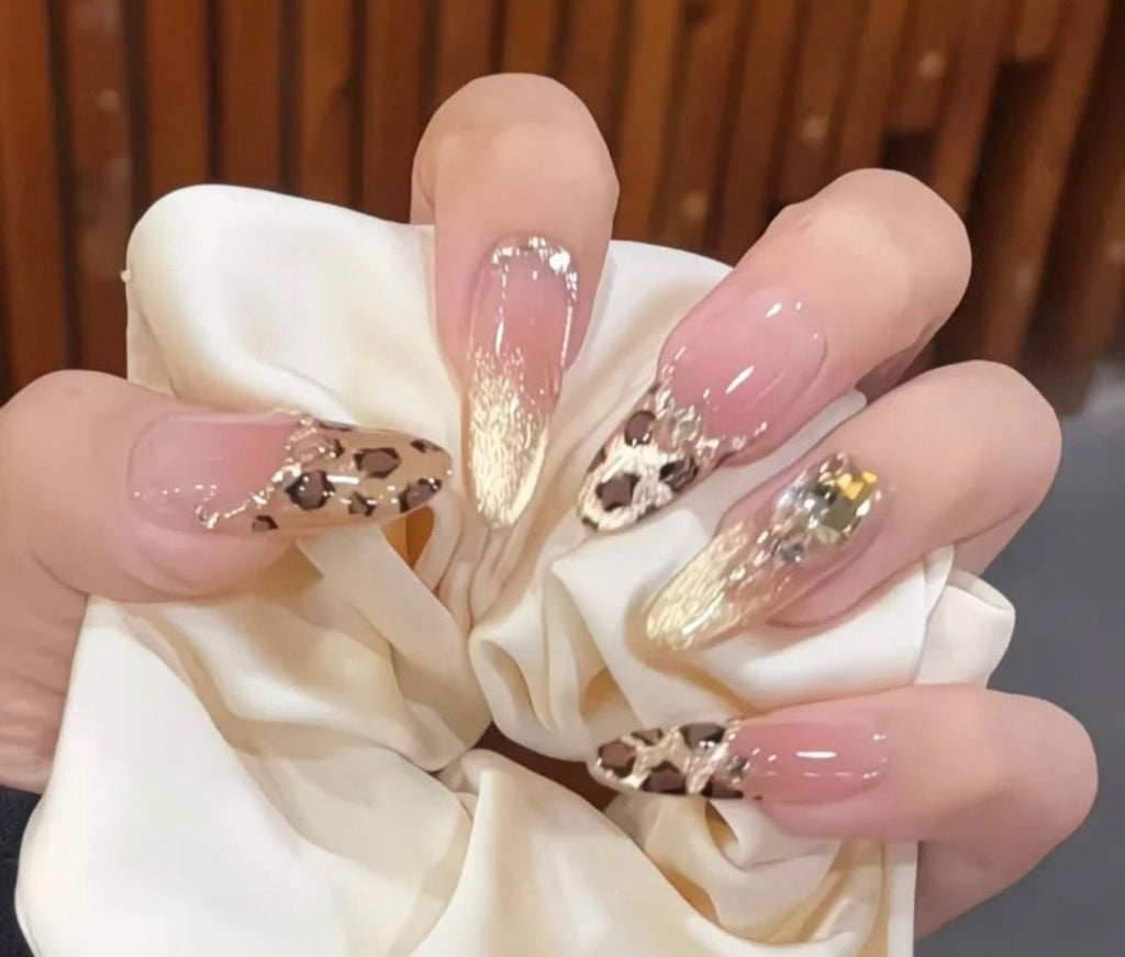Luxury Leopards Nails