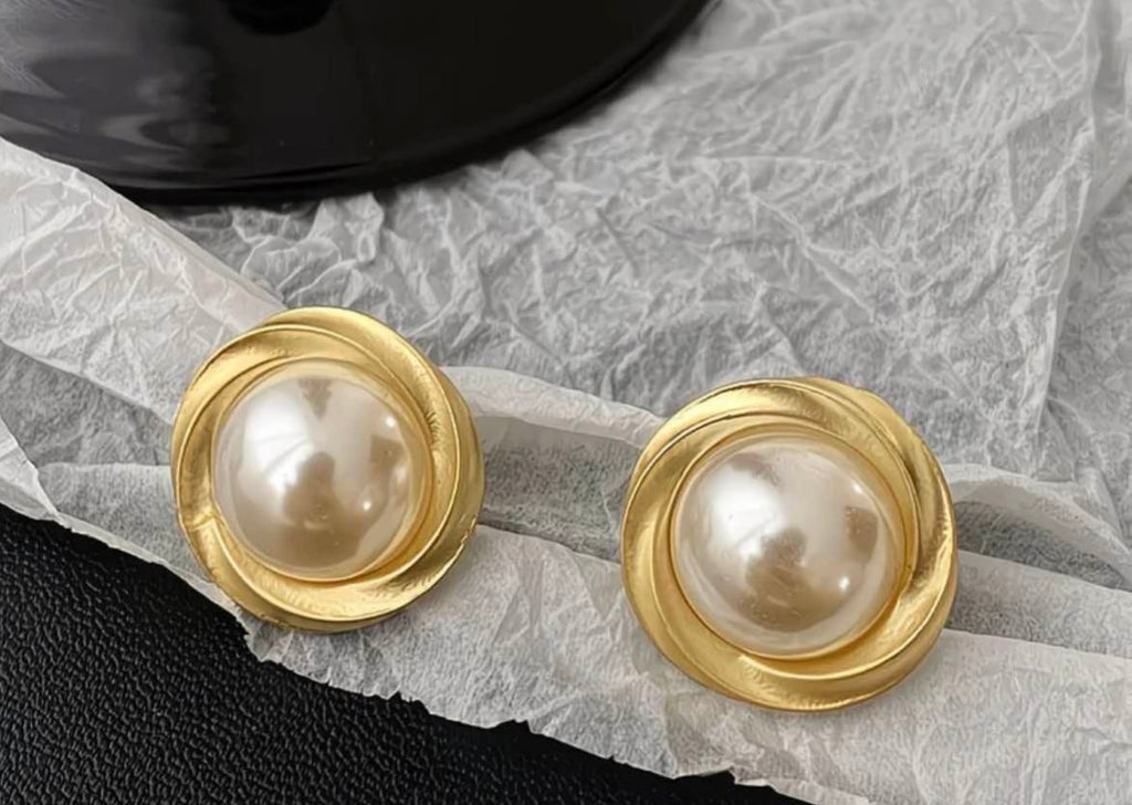 Golden Vortex Pearl Earrings