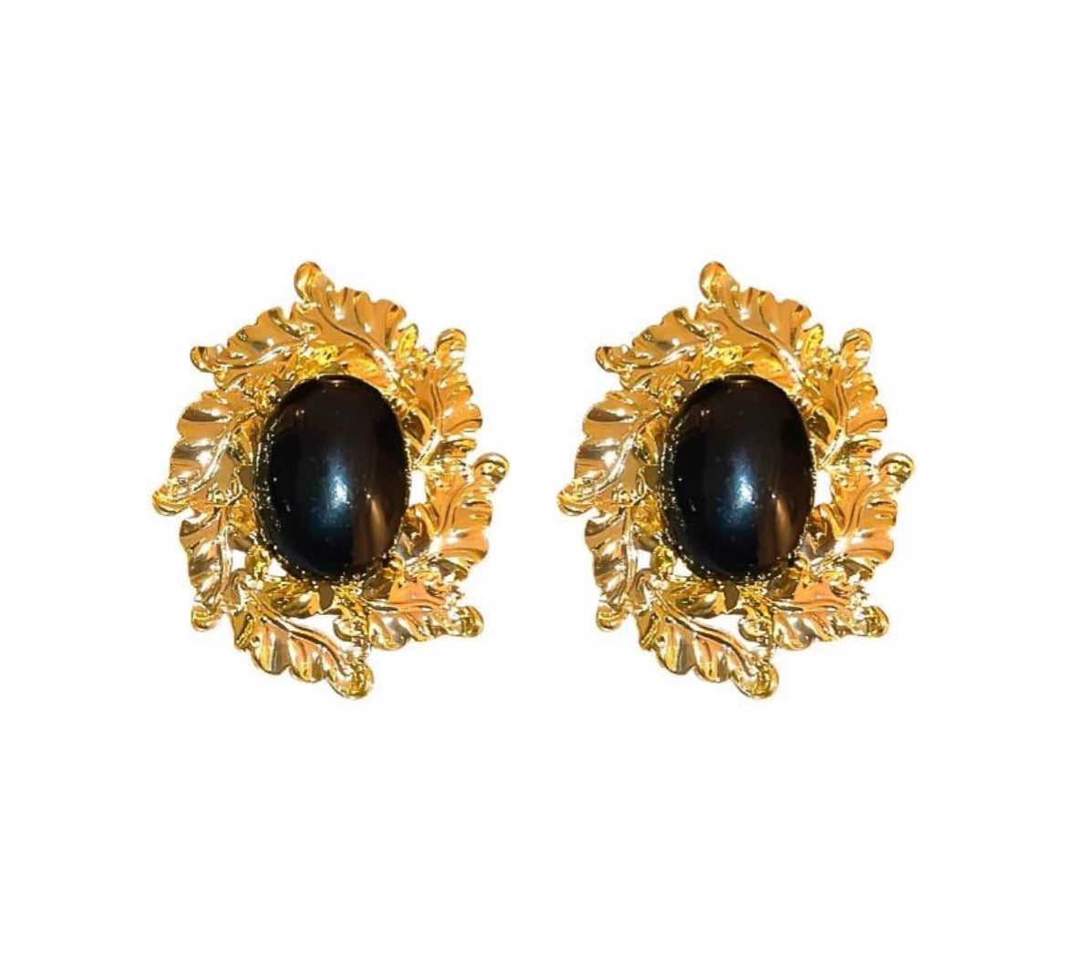 Midnight Laurel Medallions