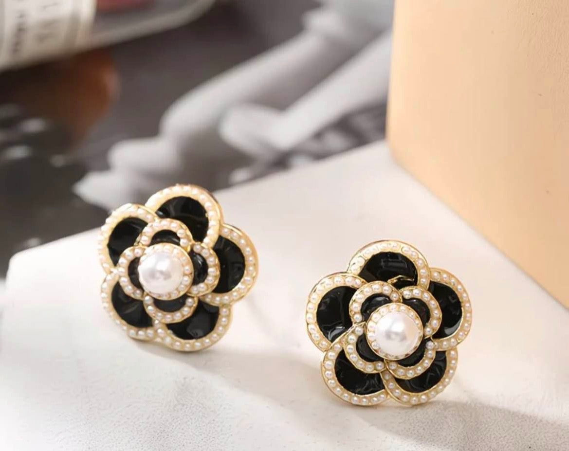 Midnight Pearl Blossom Earrings