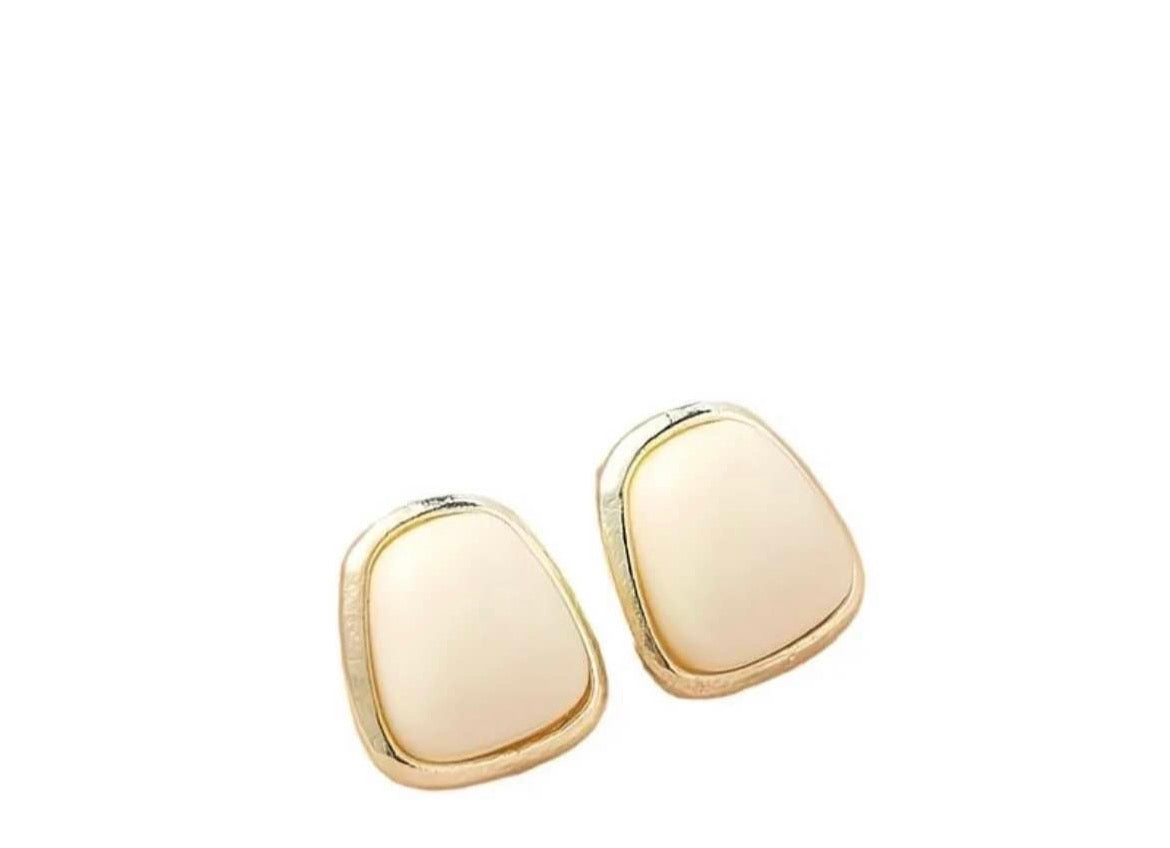 Vintage Buttercream Earrings