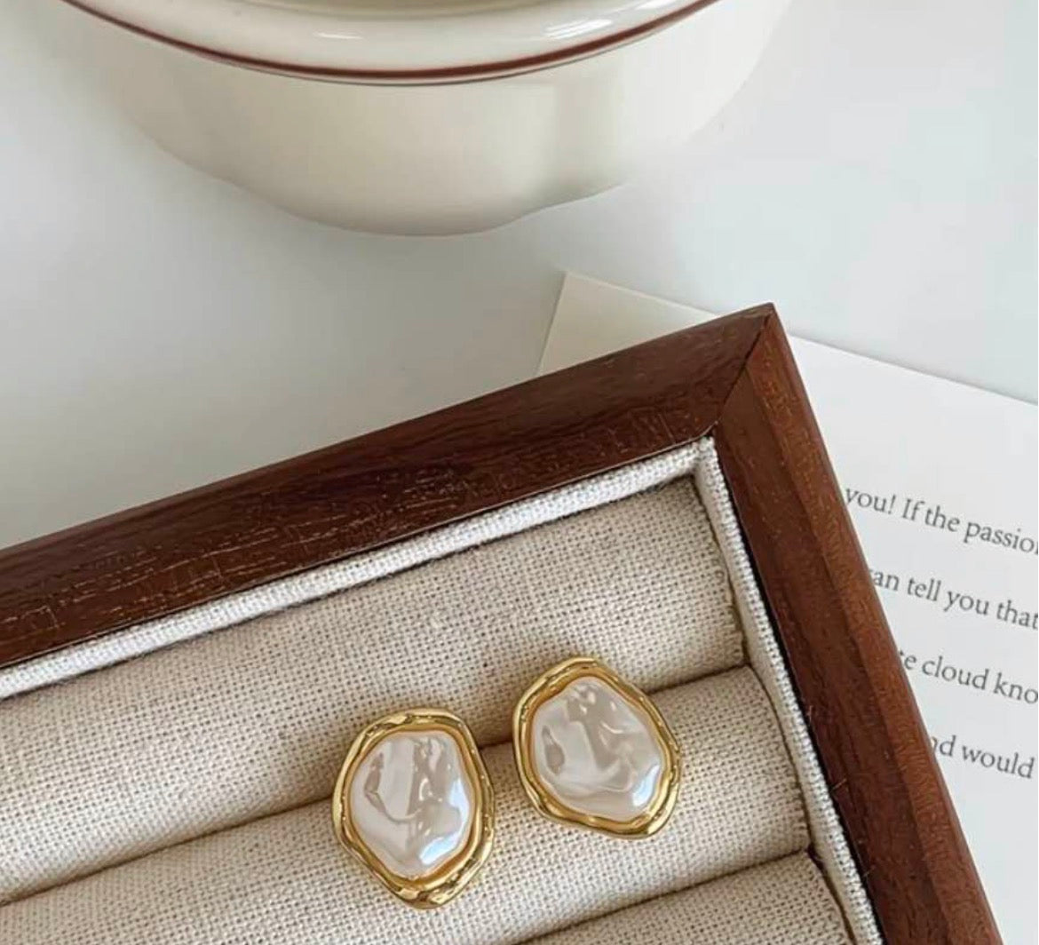Golden Glaze Pearl Earrings