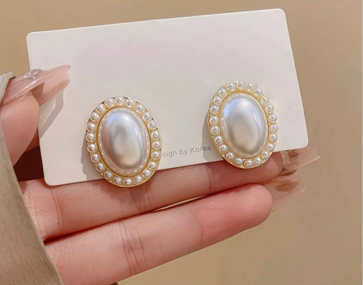 Vintage-Style Oval Pearl Halo Earrings